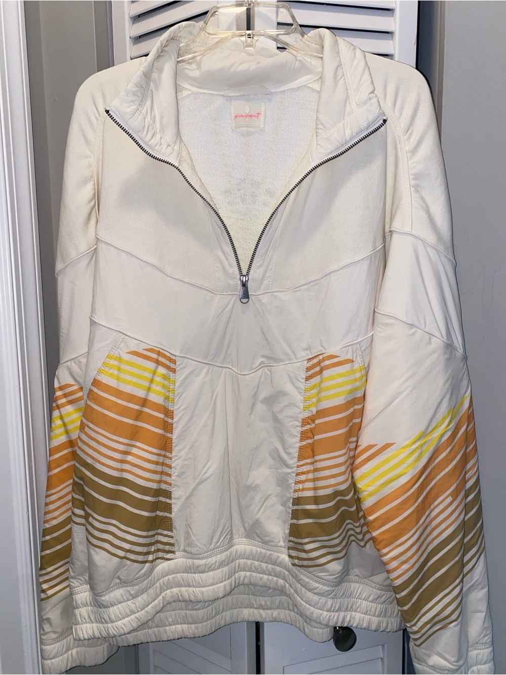 FP Movement Jacket with Sunrise Graphic🌞 - Picture 3 of 5